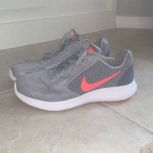 Nike Running Trainers Sz 7.5